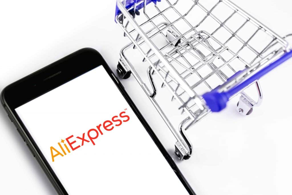 How To Make Money With AliExpress Dropshipping & Affiliate Program